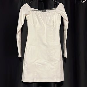 ZARA long-sleeve form fitting dress, lined layer underneath